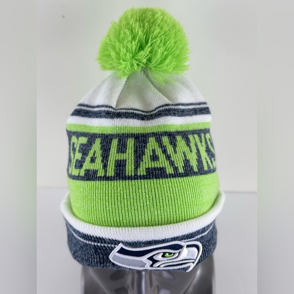 New Era NFL Seattle Seahawks striped Logo, Cuffed Beanie Skull Cap (Unisex) - Picture 2 of 10